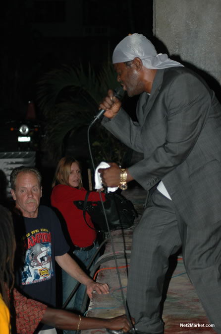 Live in Concert - Sugar Minott - Bobby Dread - Swallow - backed by the Indika Band - Boubon Beach Restaurant, Beach Bar & Oceanfront Accommodations - Negril Travel Guide, Negril Jamaica WI - http://www.negriltravelguide.com - info@negriltravelguide.com...!