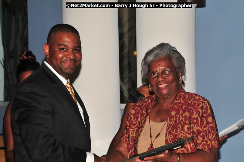 Bird of Paradise Awards & Gala @ Grand Palladium Resort & Spa [Fiesta] - Saturday, August 9, 2008 - Guest Honouree The Most Honourable P.J. Patterson ON, PC, QC - Hanover Homecoming Foundation LTD Jamaica - Wherever you roam ... Hanover bids you ... come HOME - Sunday, August 3 to Saturday, August 9, 2008 - Hanover Jamaica - Photographs by Net2Market.com - Barry J. Hough Sr. Photojournalist/Photograper - Photographs taken with a Nikon D300 - Negril Travel Guide, Negril Jamaica WI - http://www.negriltravelguide.com - info@negriltravelguide.com...!