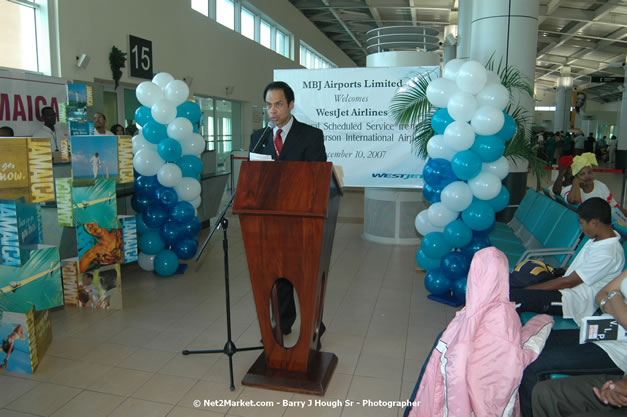 MBJ Airports Limited Welcomes WestJet Airlines - Inaugural Scheduled Service From Toronto Pearsons International Airport - Monday, December 10, 2007 - Sangster International Airport - MBJ Airports Limited, Montego Bay, Jamaica W.I. - Photographs by Net2Market.com - Barry J. Hough Sr, Photographer - Negril Travel Guide, Negril Jamaica WI - http://www.negriltravelguide.com - info@negriltravelguide.com...!