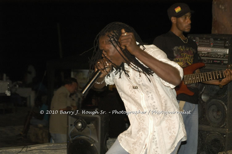 Chaka Demus & Pliers - Live In Concert @ Negril Escape Resort and Spa, December 8, 2009, One Love Drive, West End, Negril, Westmoreland, Jamaica W.I. - Photographs by Net2Market.com - Barry J. Hough Sr, Photographer/Photojournalist - Negril Travel Guide, Negril Jamaica WI - http://www.negriltravelguide.com - info@negriltravelguide.com...!