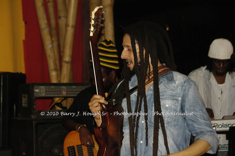 Julian Marley - Grammy Nominee & Son of the Legend Bob Marley - Live in Concert - Also featuring Ras Noble, Power Drill, Iron Head, & Robin Banks - Backing Band Roots Warrior, plus DJ Gemini @ One Love Reggae Concerts Series 09/10 @ Negril Escape Resort & Spa, February 2, 2010, One Love Drive, West End, Negril, Westmoreland, Jamaica W.I. - Photographs by Net2Market.com - Barry J. Hough Sr, Photographer/Photojournalist - The Negril Travel Guide - Negril's and Jamaica's Number One Concert Photography Web Site with over 40,000 Jamaican Concert photographs Published -  Negril Travel Guide, Negril Jamaica WI - http://www.negriltravelguide.com - info@negriltravelguide.com...!