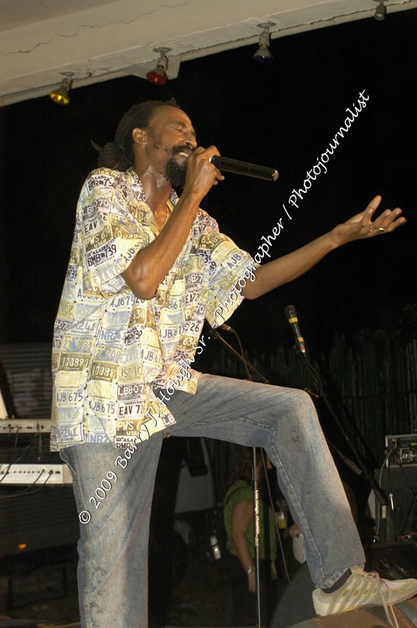  Sanchez - Live in Concert - at the One Love Reggae Concert Series 09/10 @ Negril Escape Resort & Spa - Also Featuring: Timmi Burrell and Justice Merchant- Backing Band Roots Warrior - DJ Gemini - MC Oliver Cargill, Negril Escape Resort & Spa, One Love Drive, West End, Negril, Westmoreland, Jamaica W.I. - Tuesday, November 24, 2009 - Photographs by Net2Market.com - Barry J. Hough Sr, Photographer / Photojournalist - Photos taken with a Nikon D70, D100, or D300 - Negril Travel Guide, Negril Jamaica WI - http://www.negriltravelguide.com - info@negriltravelguide.com...!