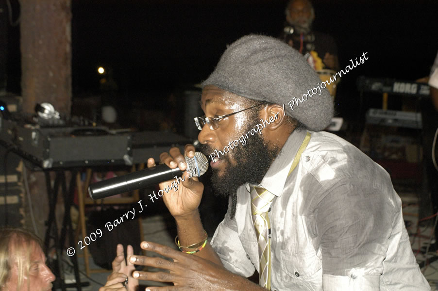  Tarrus Riley - Live in Concert - at the One Love Reggae Concert Series 09/10 @ Negril Escape Resort & Spa - Also Featuring: Mistic Bowie, Monday Justice, Cash, Dean Frazier - DJ Gemini - MC Oliver Cargill, Negril Escape Resort & Spa, One Love Drive, West End, Negril, Westmoreland, Jamaica W.I. - Tuesday, November 17, 2009 - Photographs by Net2Market.com - Barry J. Hough Sr, Photographer / Photojournalist - Photos taken with a Nikon D70, D100, or D300 - Negril Travel Guide, Negril Jamaica WI - http://www.negriltravelguide.com - info@negriltravelguide.com...!