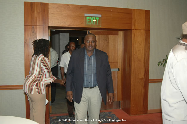 Red Cap Porters Awards - Minister of Tourism, Hon. Edmund Bartlett - Director of Tourism, Basil Smith - Friday, December 14, 2007 - Holiday Inn Sunspree, Montego Bay, Jamaica W.I. - Photographs by Net2Market.com - Barry J. Hough Sr, Photographer - Negril Travel Guide, Negril Jamaica WI - http://www.negriltravelguide.com - info@negriltravelguide.com...!