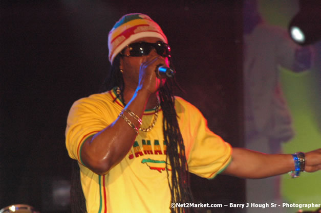 Bonafide- Red Stripe Reggae Sumfest 2007 - Zenith - Saturday, July 21, 2007 - Catherine Hall, Montego Bay, St James, Jamaica W.I. - Negril Travel Guide, Negril Jamaica WI - http://www.negriltravelguide.com - info@negriltravelguide.com...!