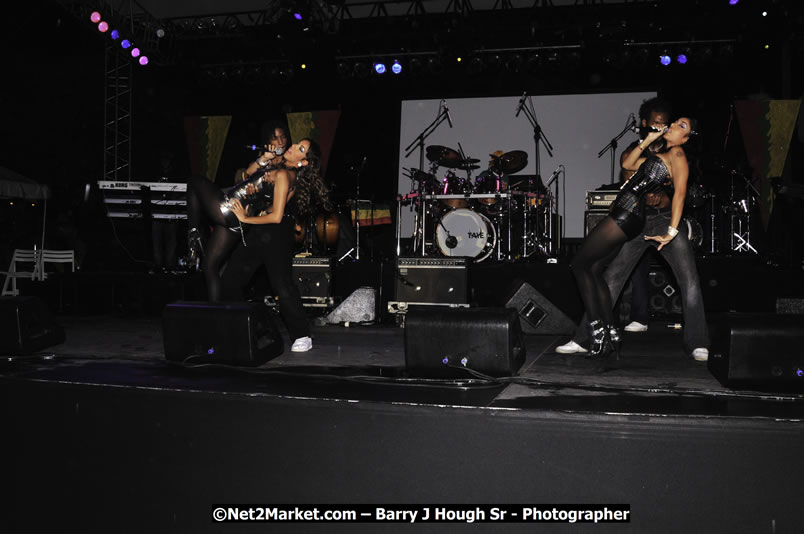 Brick & Lace @ Red Stripe Reggae Sumfest 2008 International Night 2, Catherine Hall, Montego Bay - Saturday, July 19, 2008 - Reggae Sumfest 2008 July 13 - July 19, 2008 - Photographs by Net2Market.com - Barry J. Hough Sr. Photojournalist/Photograper - Photographs taken with a Nikon D300 - Negril Travel Guide, Negril Jamaica WI - http://www.negriltravelguide.com - info@negriltravelguide.com...!