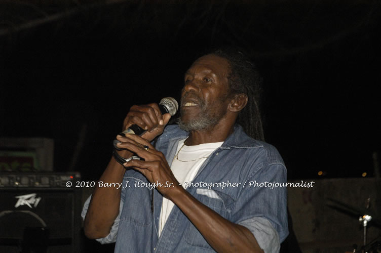 Toots and the Maytals - Grammy Award Winner @ Negril Fest - Presented by Money Cologne Promotions - Special Guest Star Jamaica Michael Jackson, Stama, Adeebe - Backed by Hurricane Band, MC Rev. BB on January 6, 2010 @ Roots Bamboo, Norman Manley Boulevard, Negril, Westmoreland, Jamaica W.I. - Photographs by Net2Market.com - Barry J. Hough Sr, Photographer/Photojournalist - The Negril Travel Guide - Negril's and Jamaica's Number One Concert Photography Web Site with over 40,000 Jamaican Concert photographs Published -  Negril Travel Guide, Negril Jamaica WI - http://www.negriltravelguide.com - info@negriltravelguide.com...!